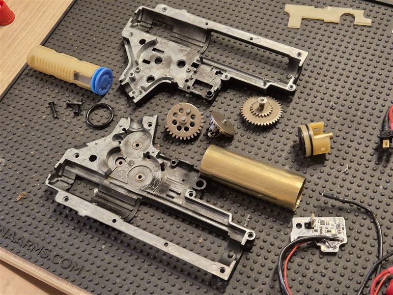 Pièces de gearbox démontées